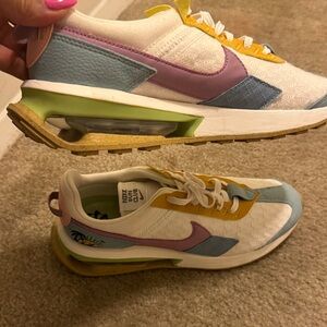 Nike Women's Sneakers in Cream, Purple, and Blue
